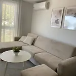 Antea Apartment *